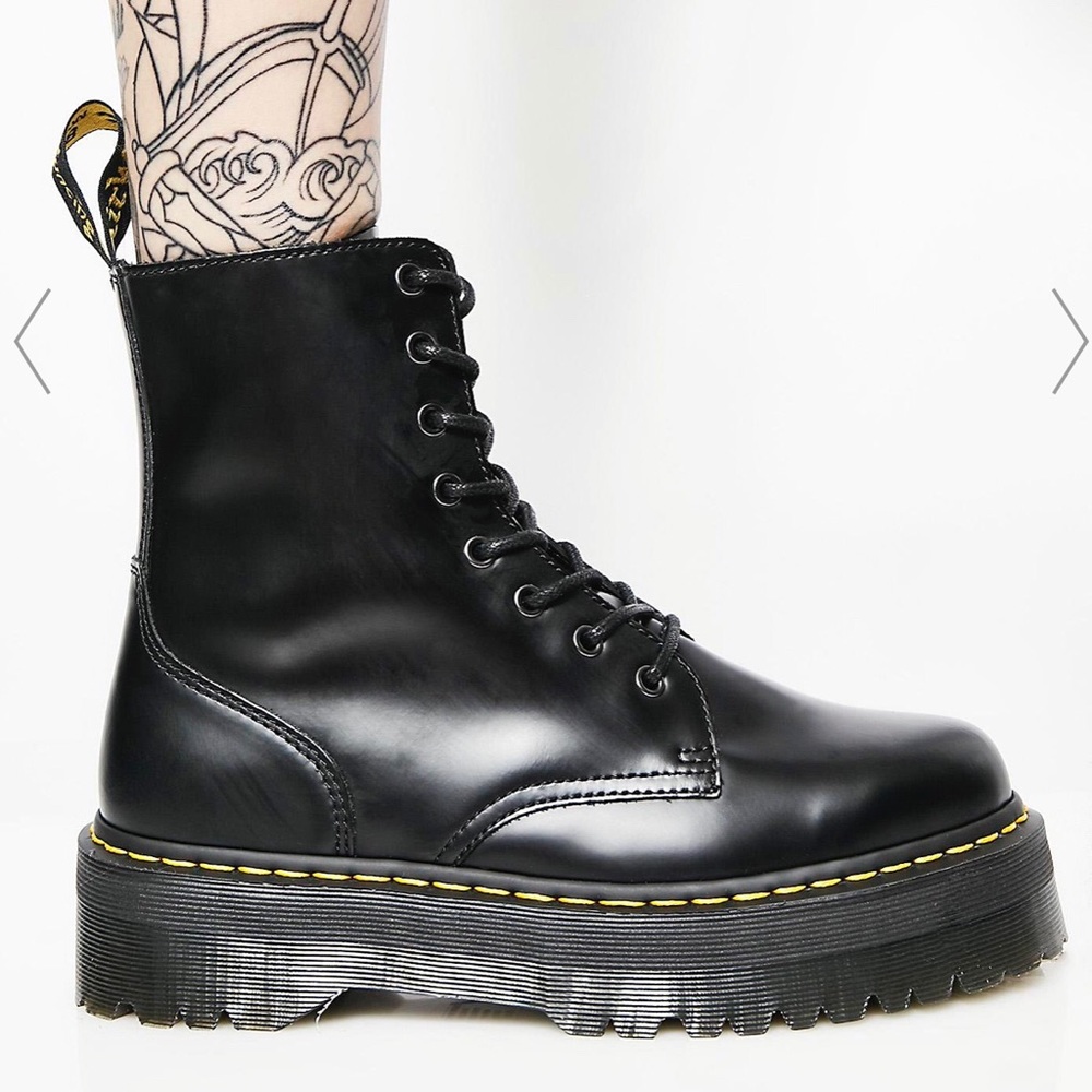 Dr. Martens Jadon Platform 8-Eye Boot